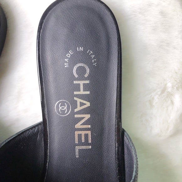 โค๏ธSOLDโค๏ธCHANEL Glitter Fabric LOGO Flats Mules 35.5 - Picture 9 of 10